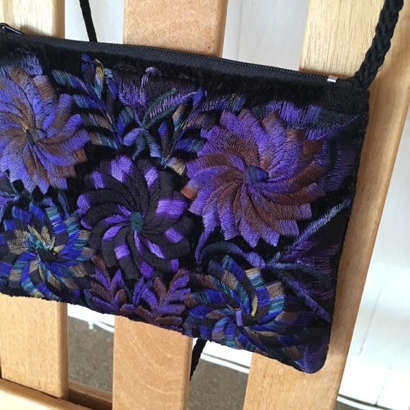 Embroidered purple floral black crossbody purse - Picture 4 of 8